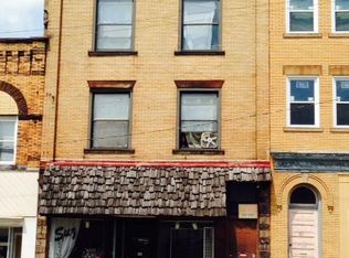 303 Clay Ave APT 5, Jeannette, PA 15644
