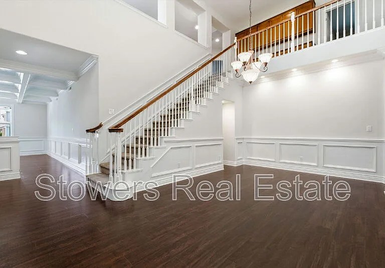 145 Bryant Ct — Photo 13