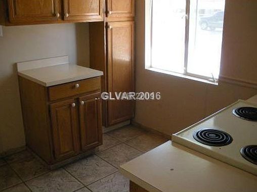 2nd image of 1717 Eastwood Dr