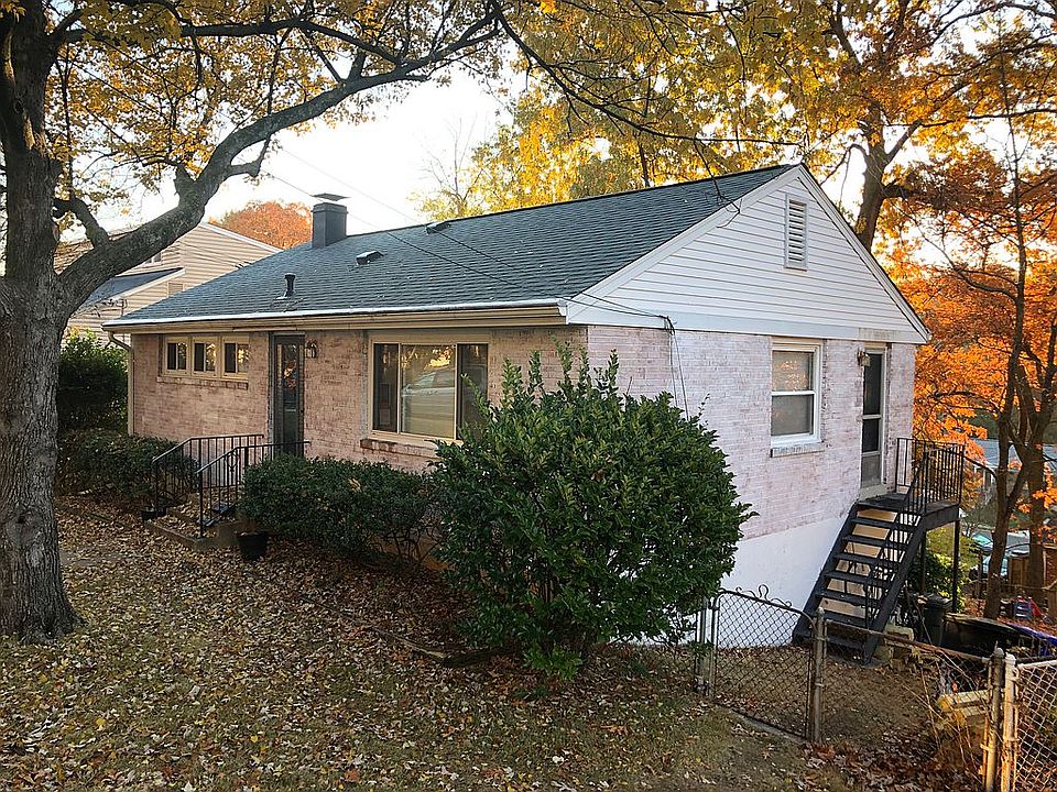 1st image of 2444 S Culpeper St