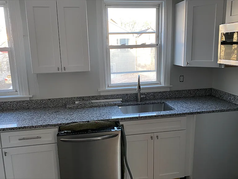 25 Pembroke Ave #2 — Photo 12
