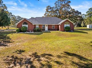 1227 County Road 3327, Omaha, TX 75571