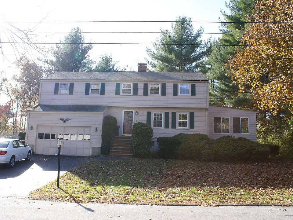 2nd image of 3 Phyllis Ave