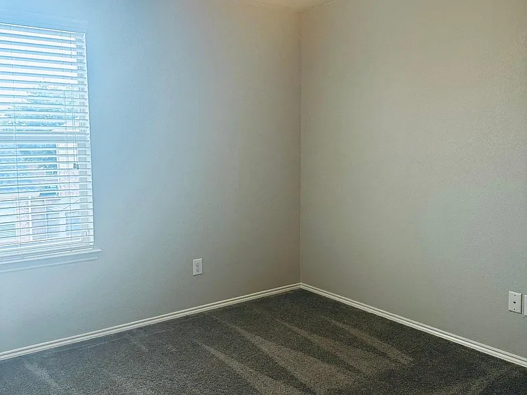 Walden Wood Dr — Photo 9
