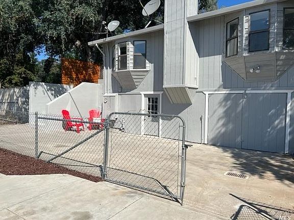 3rd image of 12568 - 1203 Foot Hill Boulevard