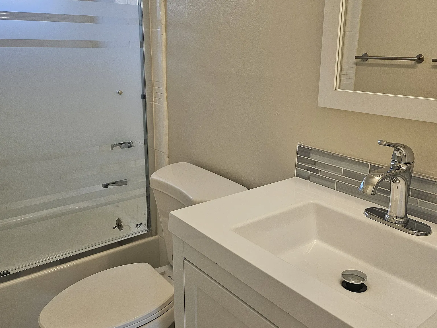 1 bed, 800 sqft, $2,945 — Photo 4