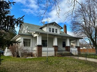 1102 1st St, La Grande, OR 97850