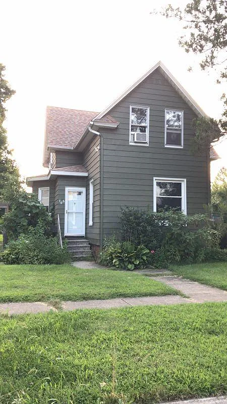 706 Lawrence St photo 1