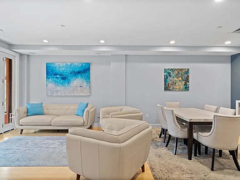 152 Old Colony Ave #9 — Photo 19