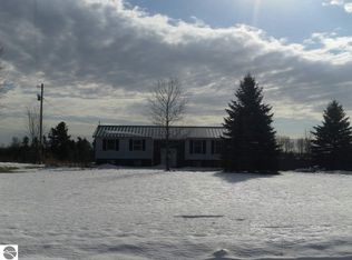 2807 Seventeen Mile Rd, Marion, MI 49665