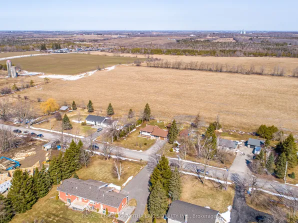 49 Cresswell Rd E, Kawartha Lakes, ON K0M 2J0