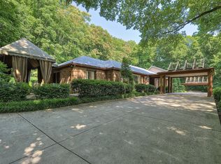 1138 Crater Hill Dr, Nashville, TN 37215