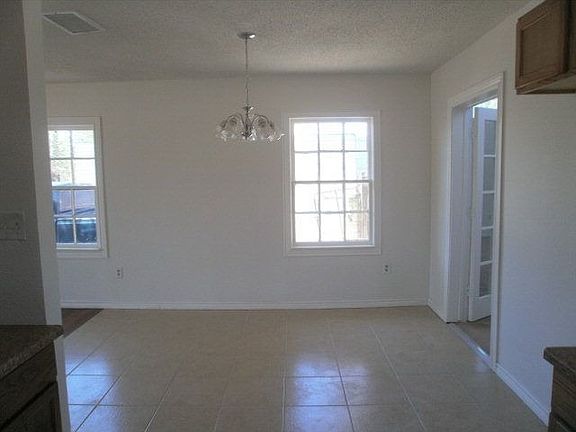 5th image of 1702 W Kentucky Ave
