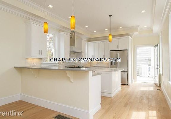 1529412698-kitchen