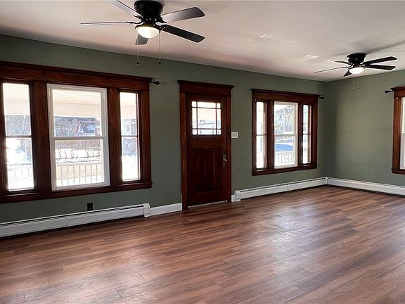 5th image of 8 Rix Pl