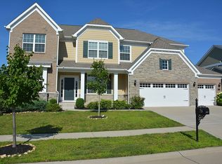 318 Oak Stand Ct, Chesterfield, MO 63005