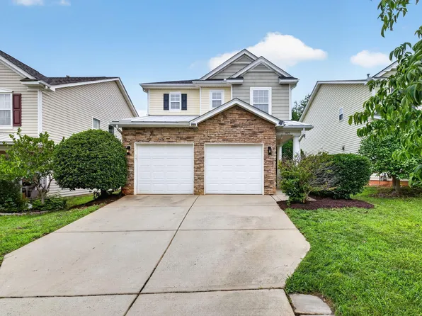 305 Palmdale Ct, Holly Springs, NC 27540