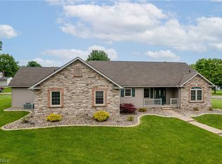 375 Overlook Dr, Rittman, OH 44270