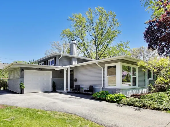 1153 Kenton Rd, Deerfield, IL 60015