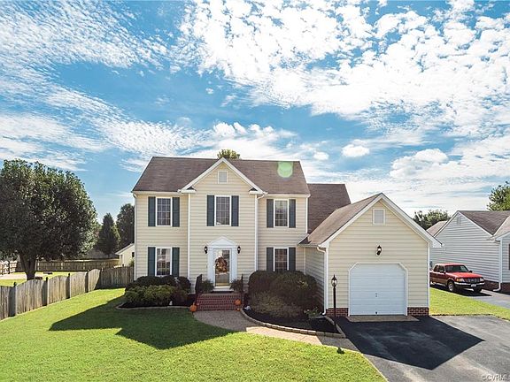 2nd image of 6357 Yellowrose Ln