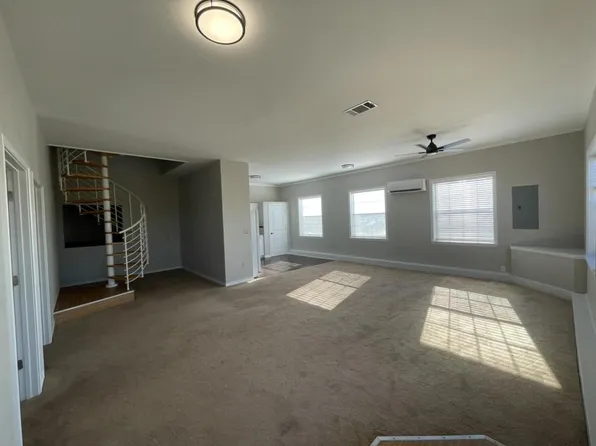 105 County Road 212 APT E, Florence, TX 76527