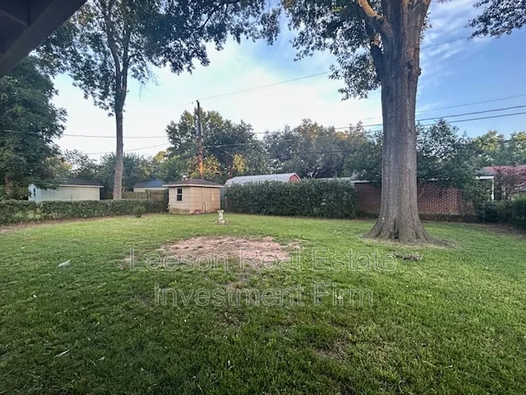 223 Justin Ave — Photo 18