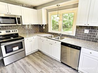17 Williams Blvd, Saint Louis, MO
