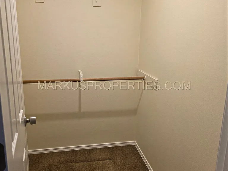 8367 SW Tygh Loop — Photo 11