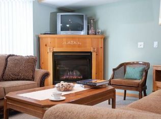 1208 Hanley Rd APT 8, Hudson, WI 54016