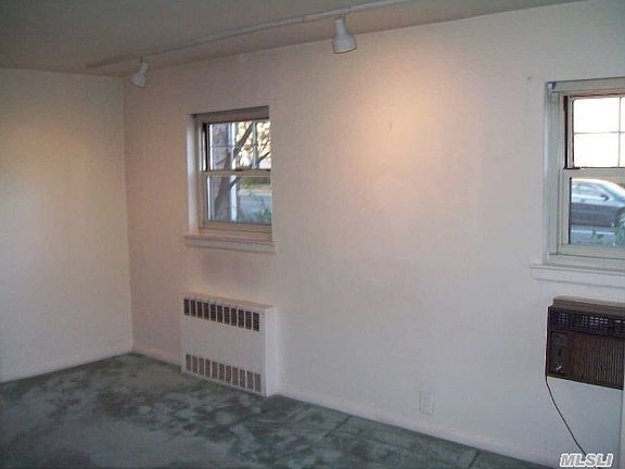 3rd image of 2 S Forest Ave