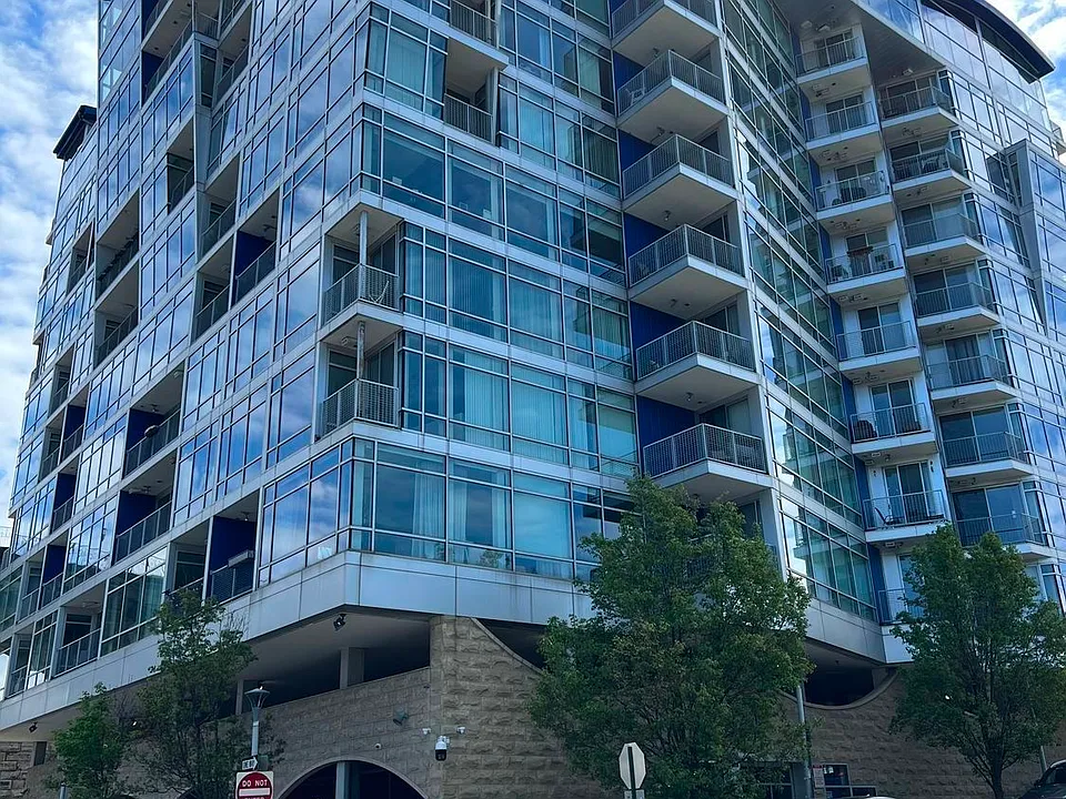 1237 Washington Ave #608