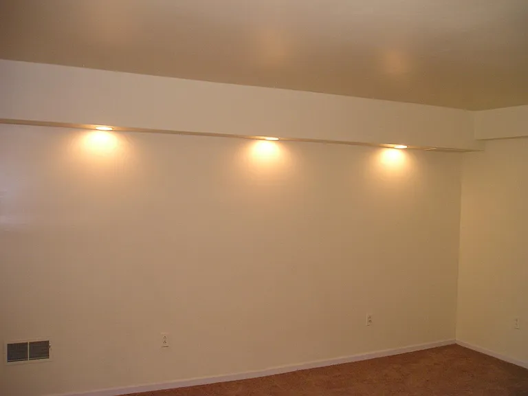 132 S 19th St #2 — Photo 2