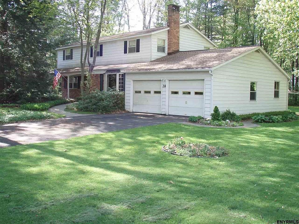 1st image of 28 Valencia Ln