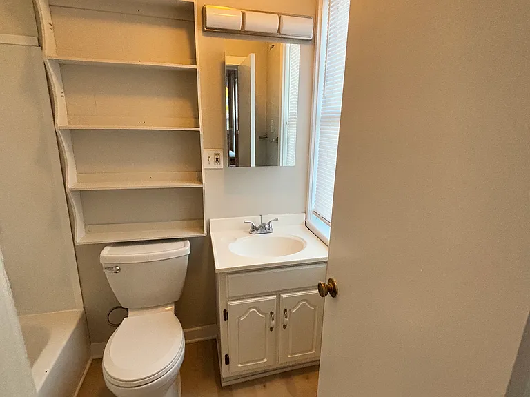 58 Main St #1E — Photo 8