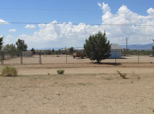 Burro Rd, Golden Valley, AZ 86413