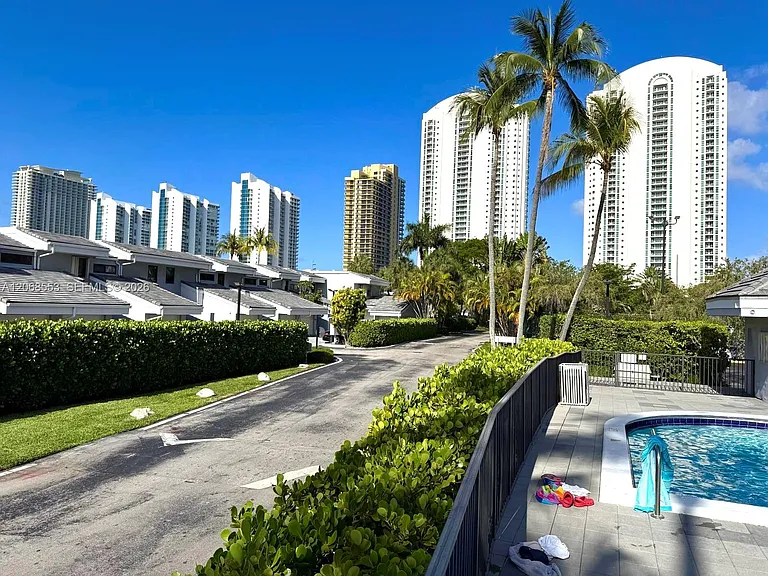 336 Poinciana Dr #1008 — Photo 56