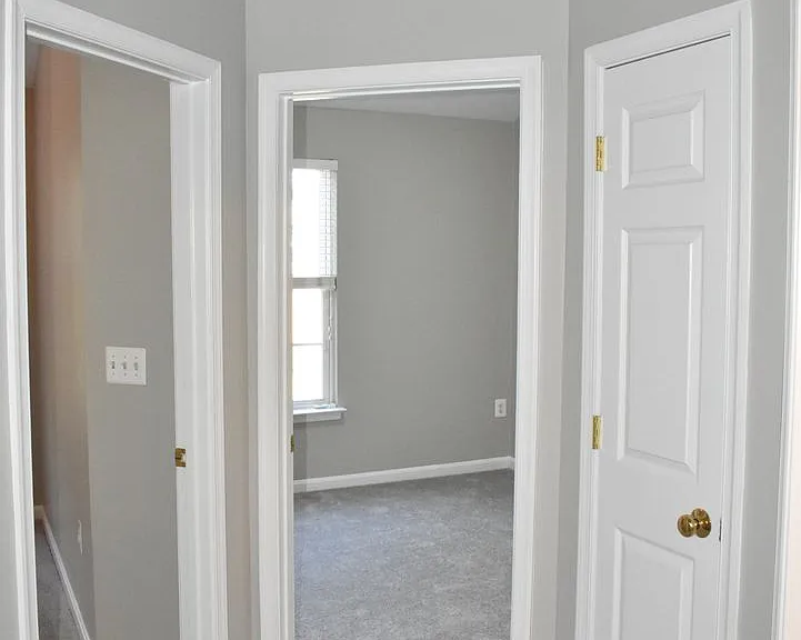 711 Galway Ln — Photo 23