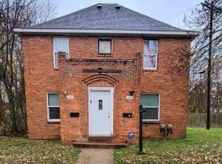 820-822 Wallace Ave, Kalamazoo, MI
