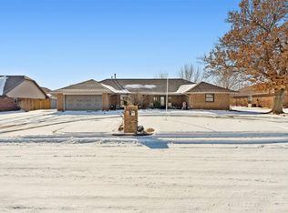 1205 Francis Ln, Kingfisher, OK 73750