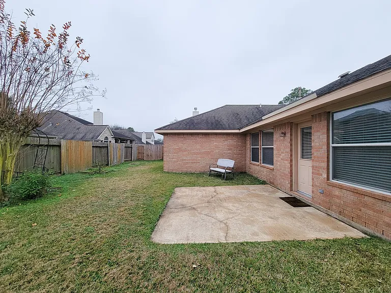 6806 Haley Ct — Photo 36
