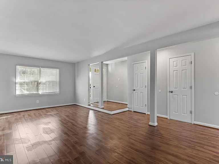 19202 Dunbridge Way — Photo 9