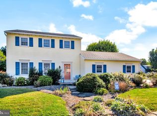 301 Cardinal Rd, Lititz, PA 17543