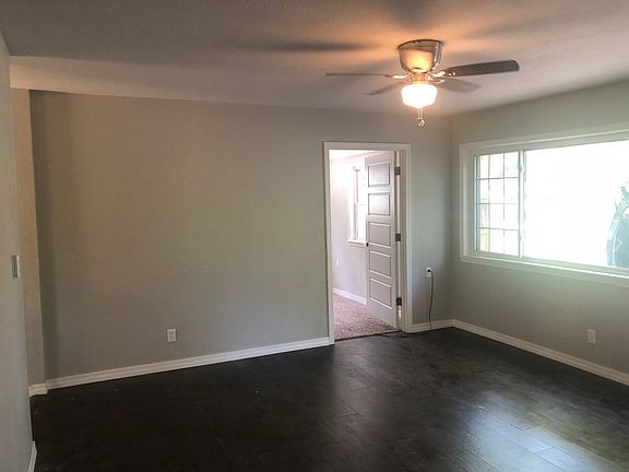 5th image of 1800 S Ashwood Ave