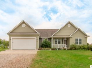 4367 E Berry Rd, Pleasant Lake, MI 49272