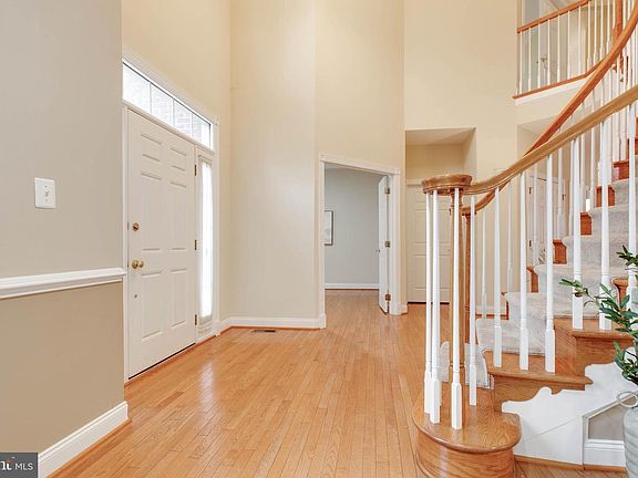 4th image of 15169 Sapling Ridge Dr