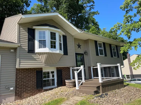 245 Harvey Dr, Seneca, PA 16346