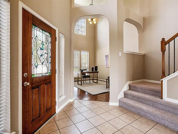 4th image of 11323 Wooded Creek Ln