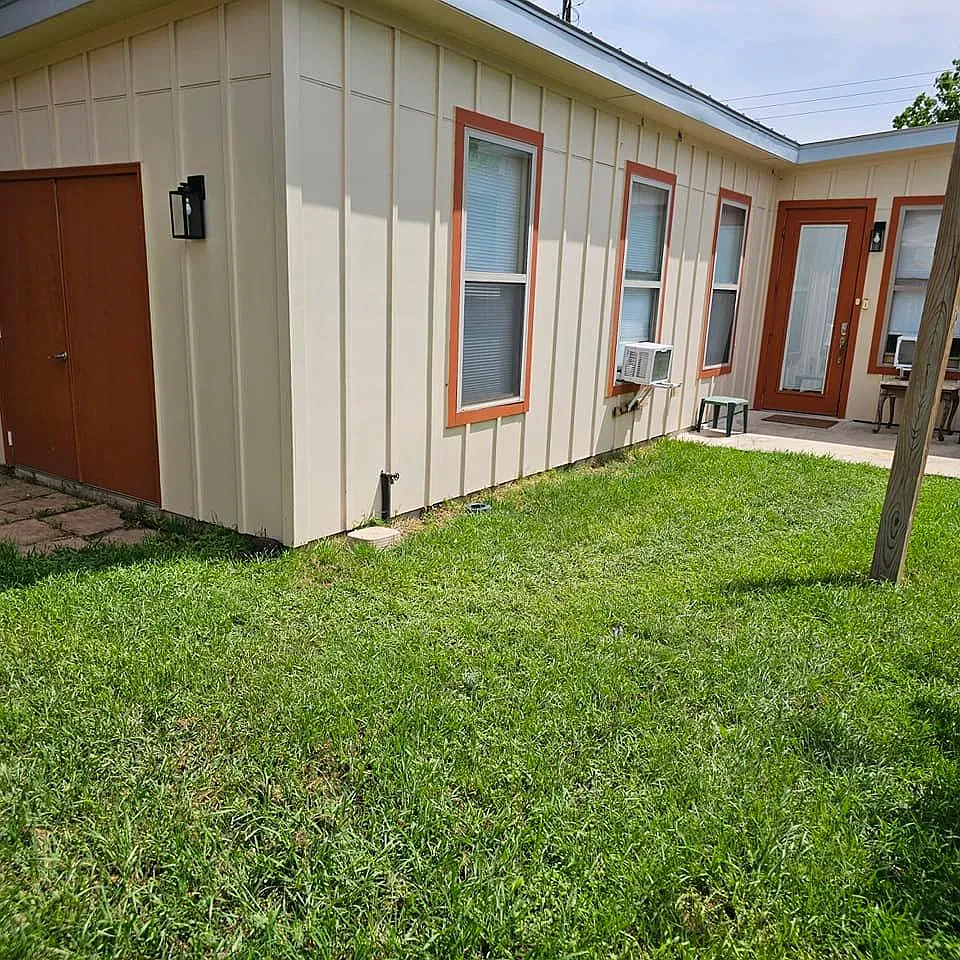 1 bed, 700 sqft, $1,725 — Photo 3
