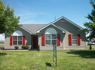 415 Parkside Cir, Lebanon, TN 37087