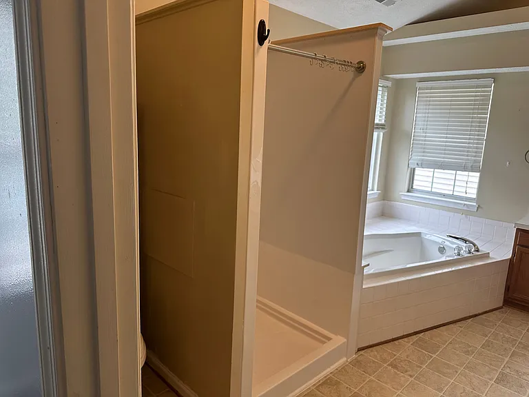 824 Thimbleby Dr — Photo 18